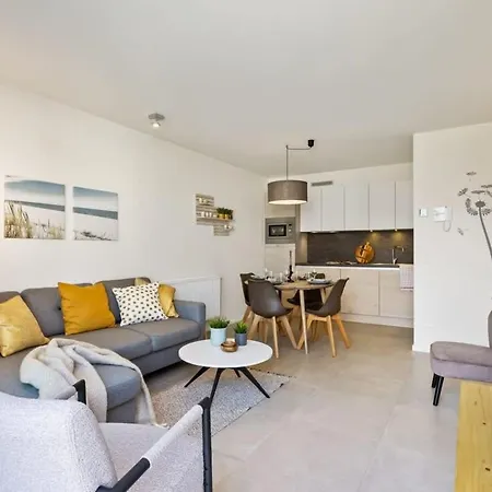 Huswell - Apartment With Natural Swimming Pool Middelkerke Extérieur photo