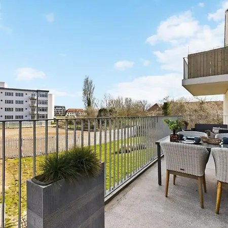Huswell - Apartment With Natural Swimming Pool Middelkerke Extérieur photo